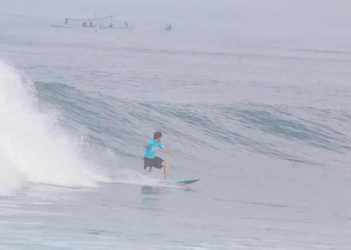Jungle House - Surf & Pulukan