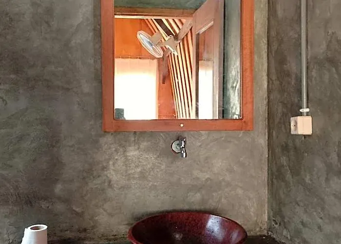 Hostal Jungle House - Surf & Pulukan